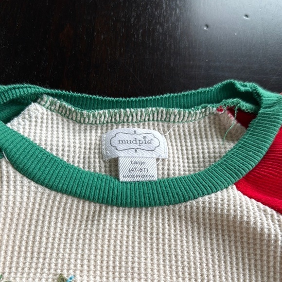 Mud Pie Festive Long Sleeve Tee Green Red - Picture 2 of 3